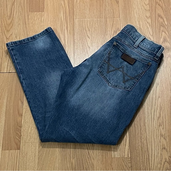 Wrangler Other - Wrangler Retro Men’s 32x30 (33x30) Slim Straight Jeans Dark Blue Denim Western
